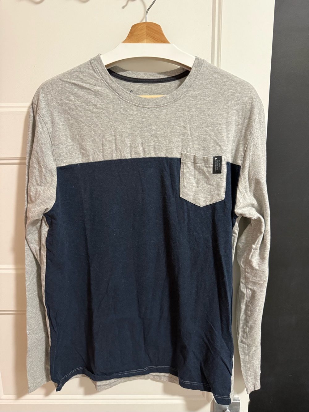 Black Diamond Two-Tone Long Sleeve Crewneck - Gray & Navy
